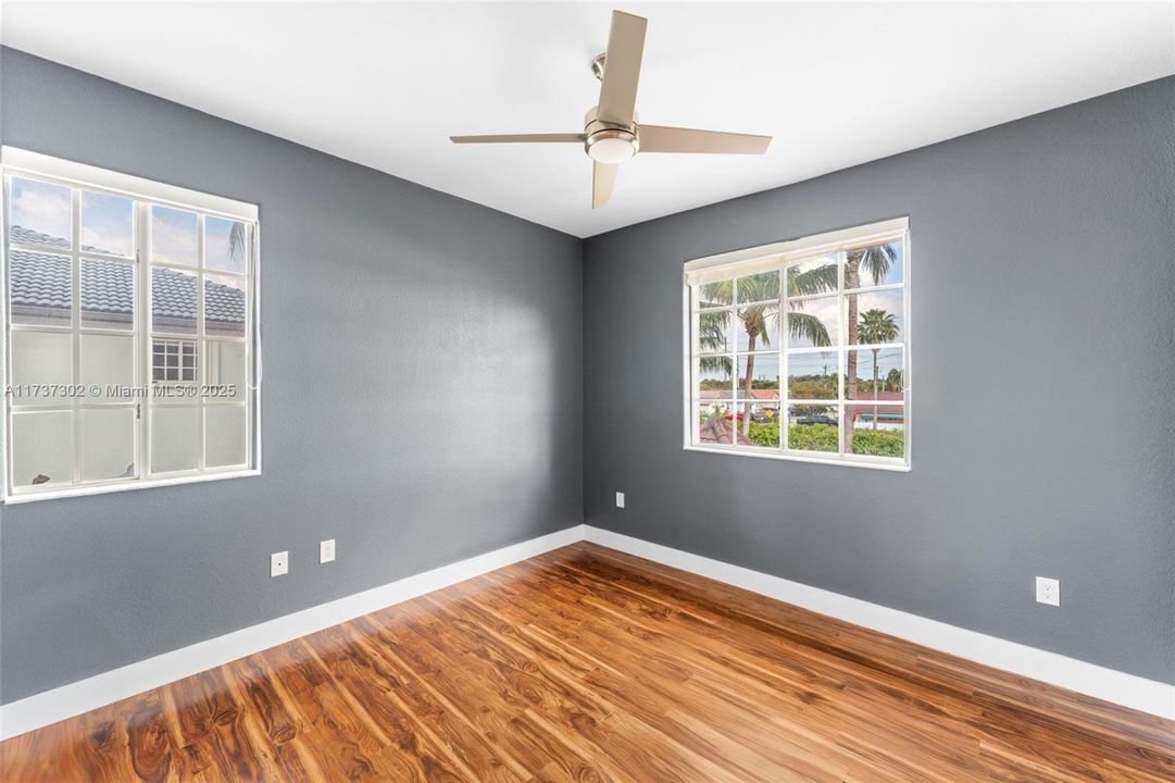 Active With Contract: $1,250,000 (4 beds, 2 baths, 2702 Square Feet)