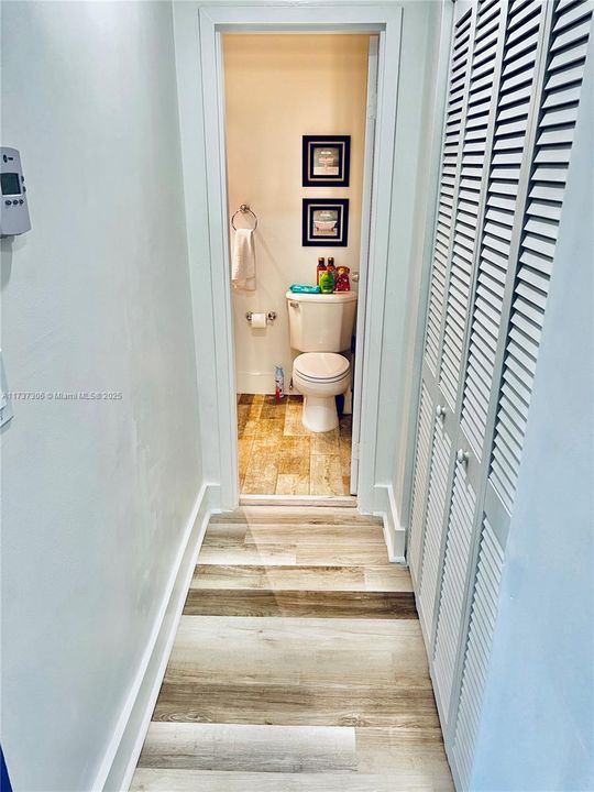 待售: $318,000 (2 贝兹, 2 浴室, 1180 平方英尺)