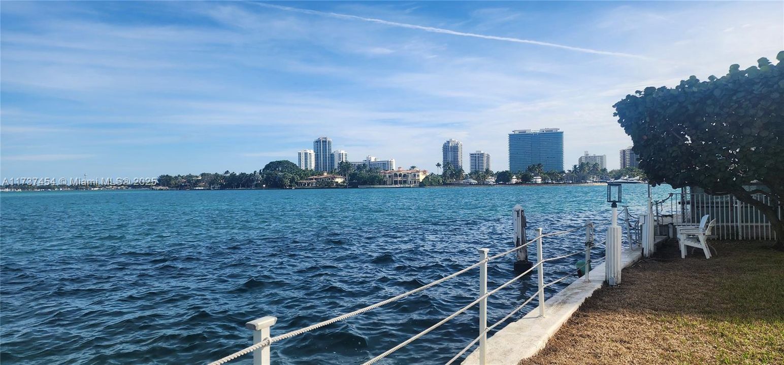 Vendido Recientemente: $320,000 (2 camas, 2 baños, 750 Pies cuadrados)