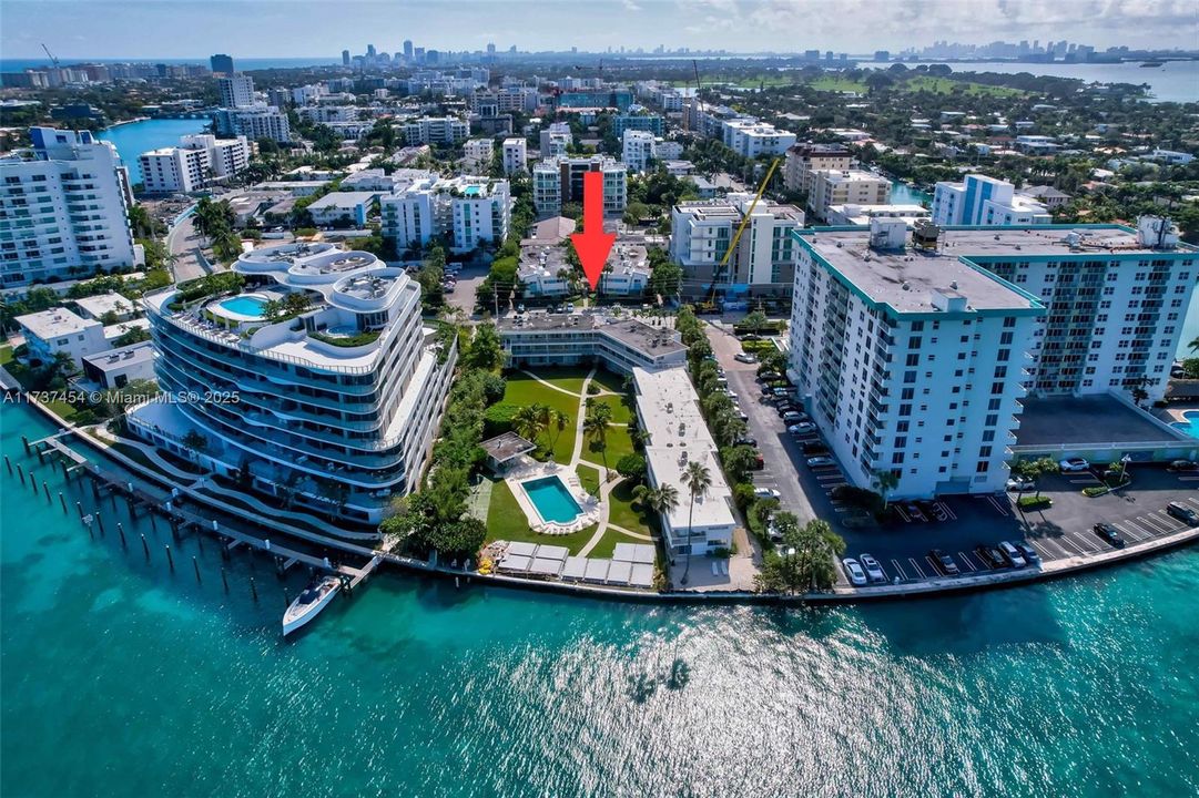 Vendido Recientemente: $320,000 (2 camas, 2 baños, 750 Pies cuadrados)