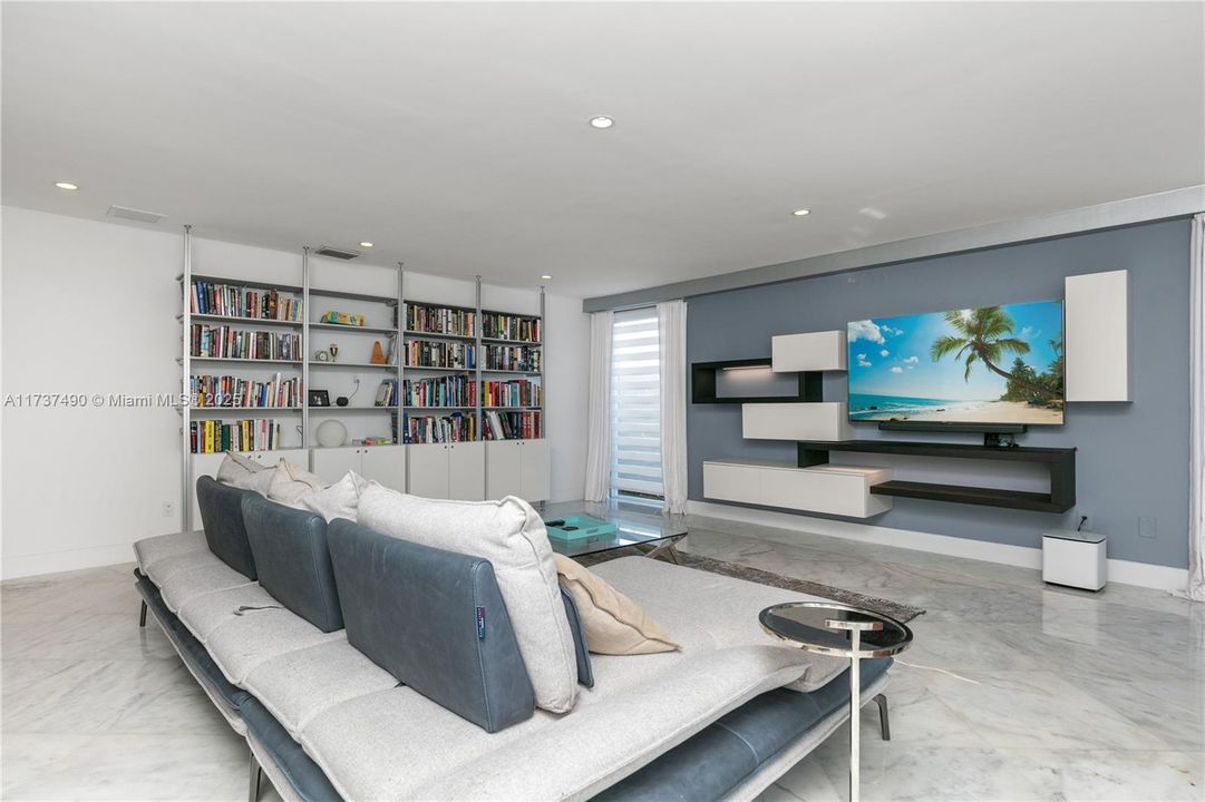 Office -could be 5th bedroom