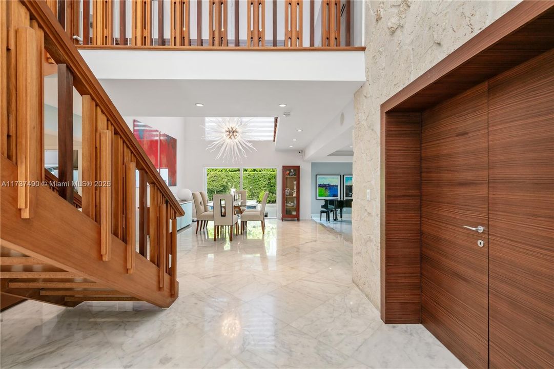 For Sale: $4,725,000 (5 beds, 5 baths, 5009 Square Feet)