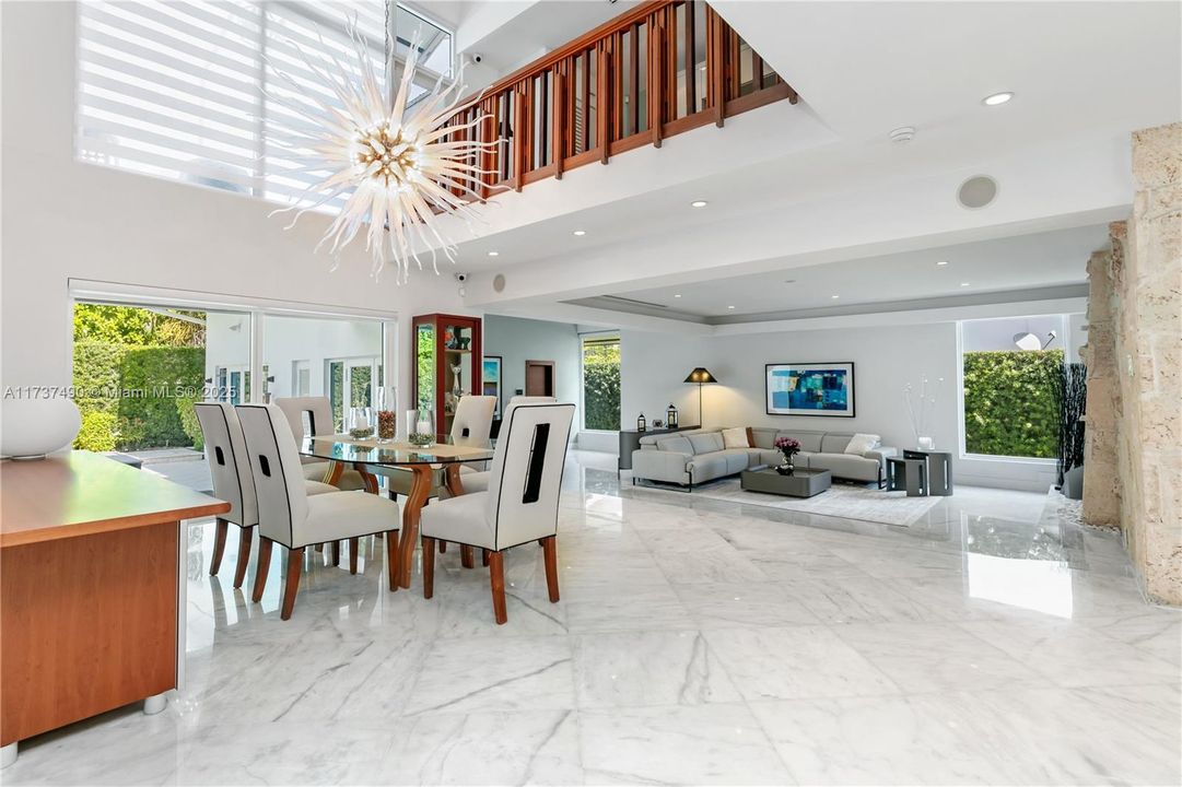 For Sale: $4,725,000 (5 beds, 5 baths, 5009 Square Feet)