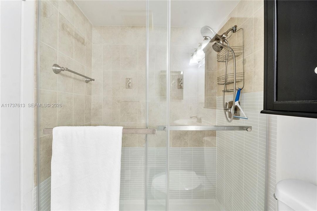 На продажу: $89,000 (1 спален, 1 ванн, 700 Квадратных фут)
