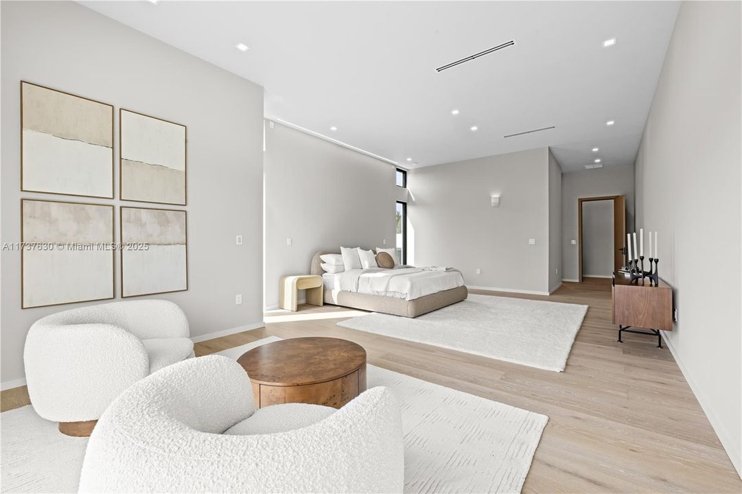 待售: $3,720,000 (5 贝兹, 5 浴室, 4852 平方英尺)