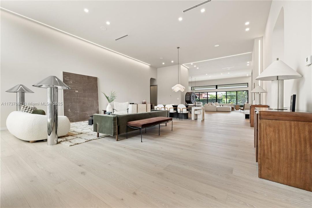 待售: $3,720,000 (5 贝兹, 5 浴室, 4852 平方英尺)