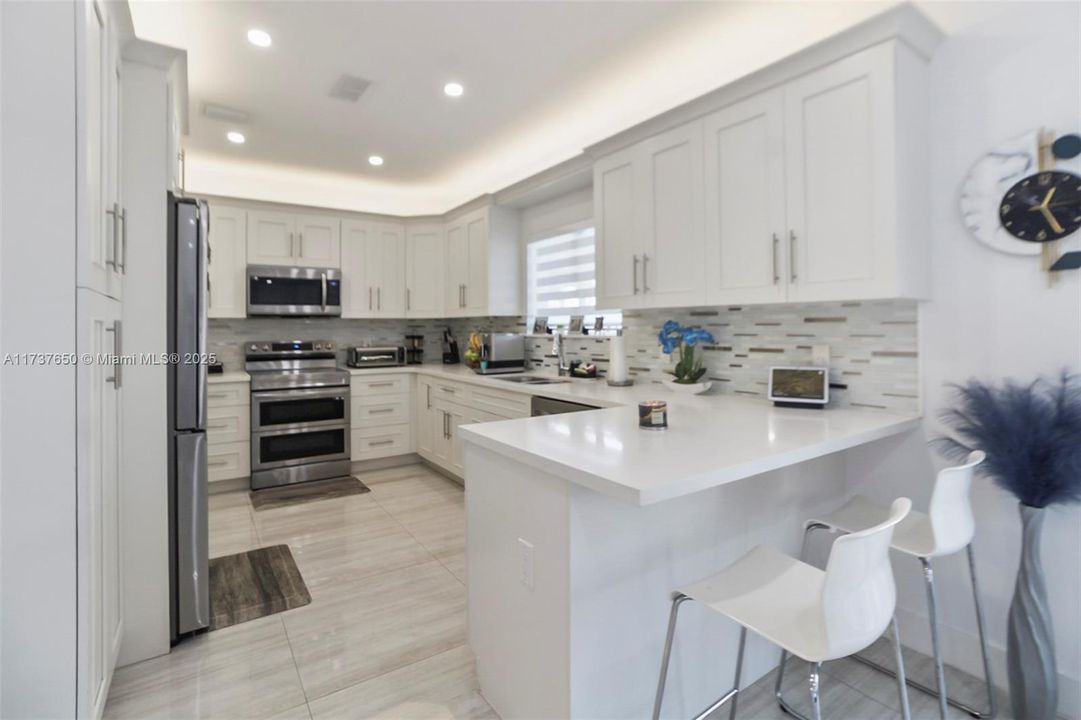 待售: $1,174,999 (4 贝兹, 3 浴室, 2166 平方英尺)