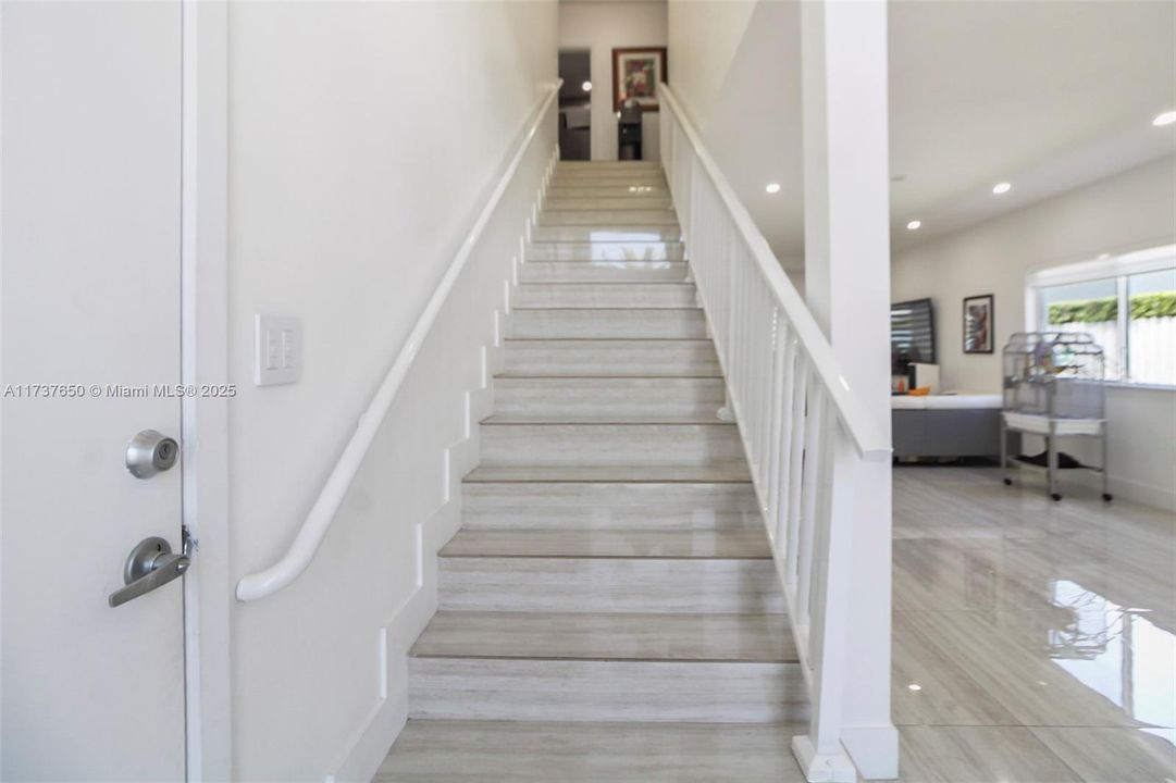 待售: $1,174,999 (4 贝兹, 3 浴室, 2166 平方英尺)