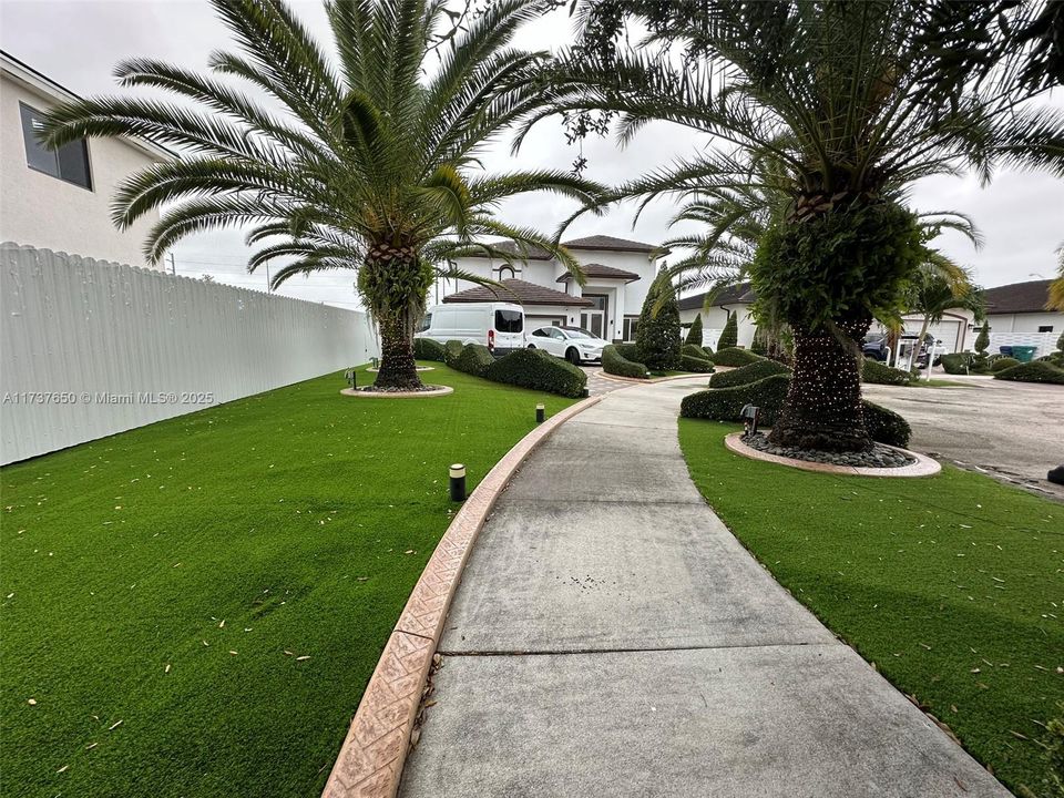 待售: $1,174,999 (4 贝兹, 3 浴室, 2166 平方英尺)