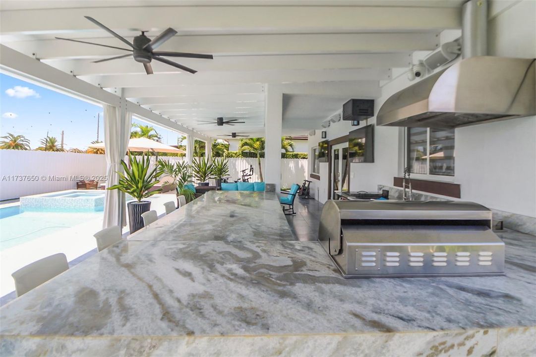 待售: $1,174,999 (4 贝兹, 3 浴室, 2166 平方英尺)