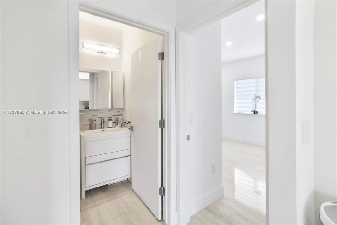 待售: $1,174,999 (4 贝兹, 3 浴室, 2166 平方英尺)