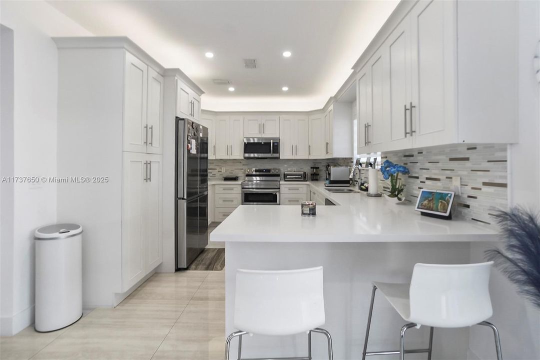 待售: $1,174,999 (4 贝兹, 3 浴室, 2166 平方英尺)