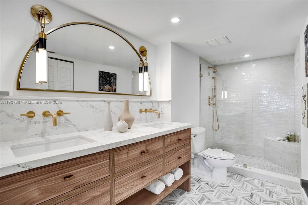 En Venta: $1,699,000 (3 camas, 2 baños, 1750 Pies cuadrados)