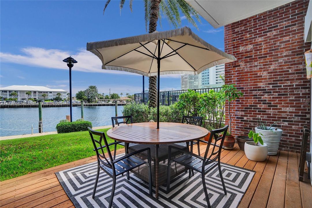 En Venta: $1,699,000 (3 camas, 2 baños, 1750 Pies cuadrados)