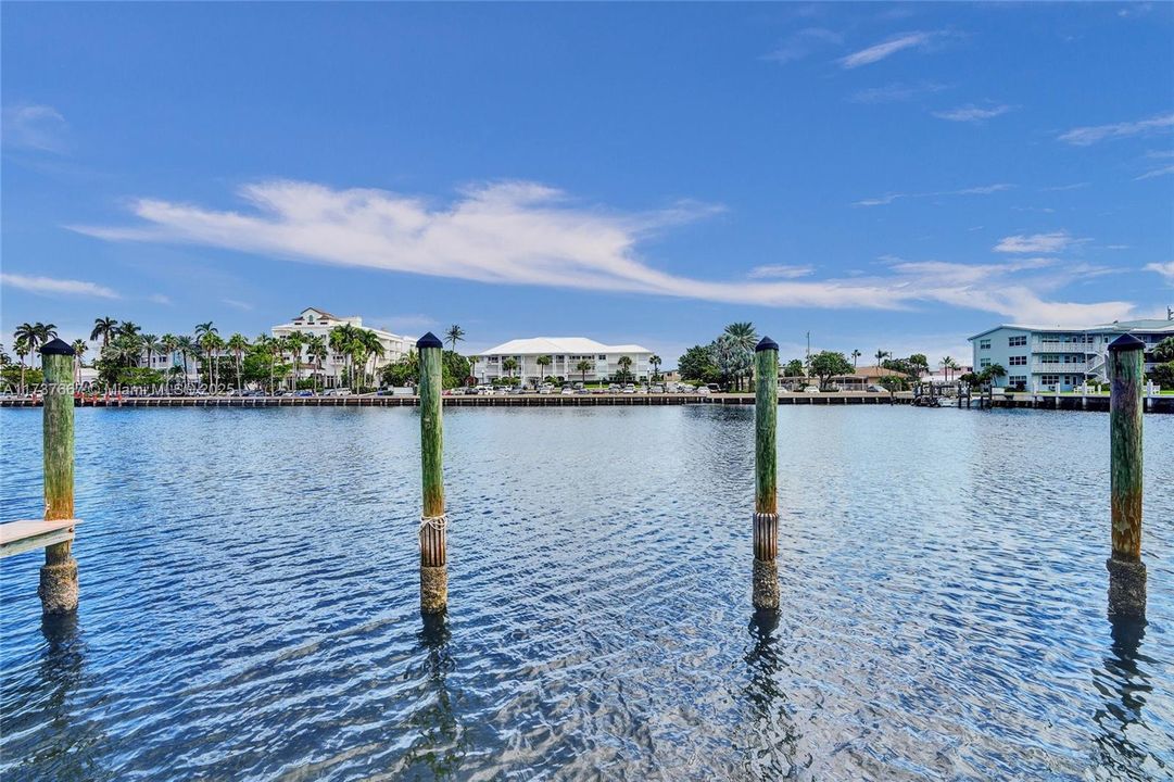 En Venta: $1,699,000 (3 camas, 2 baños, 1750 Pies cuadrados)