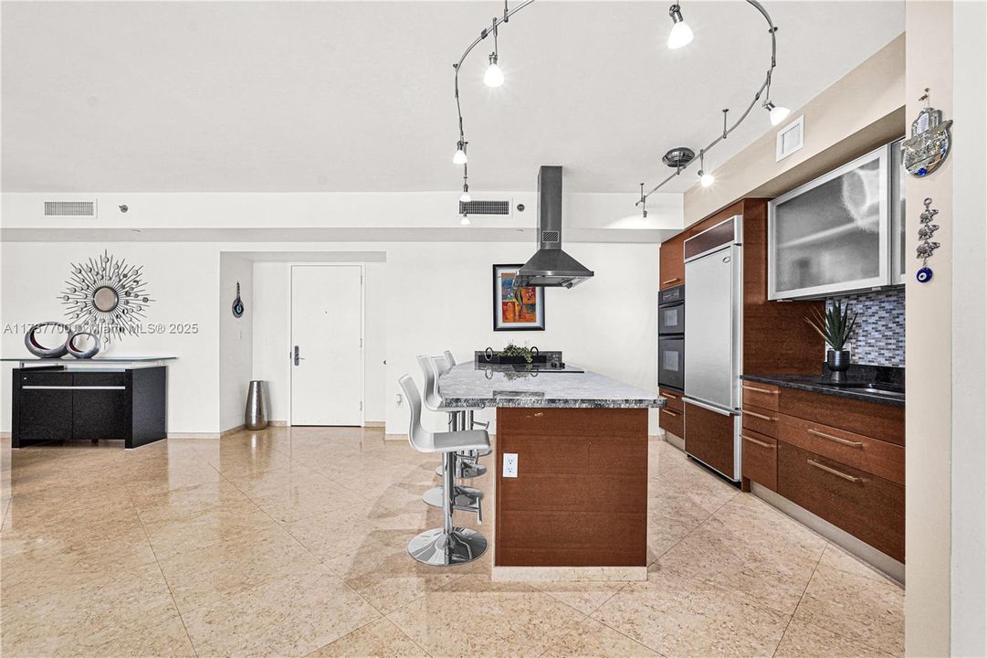 Vendido Recientemente: $1,199,900 (2 camas, 2 baños, 1782 Pies cuadrados)