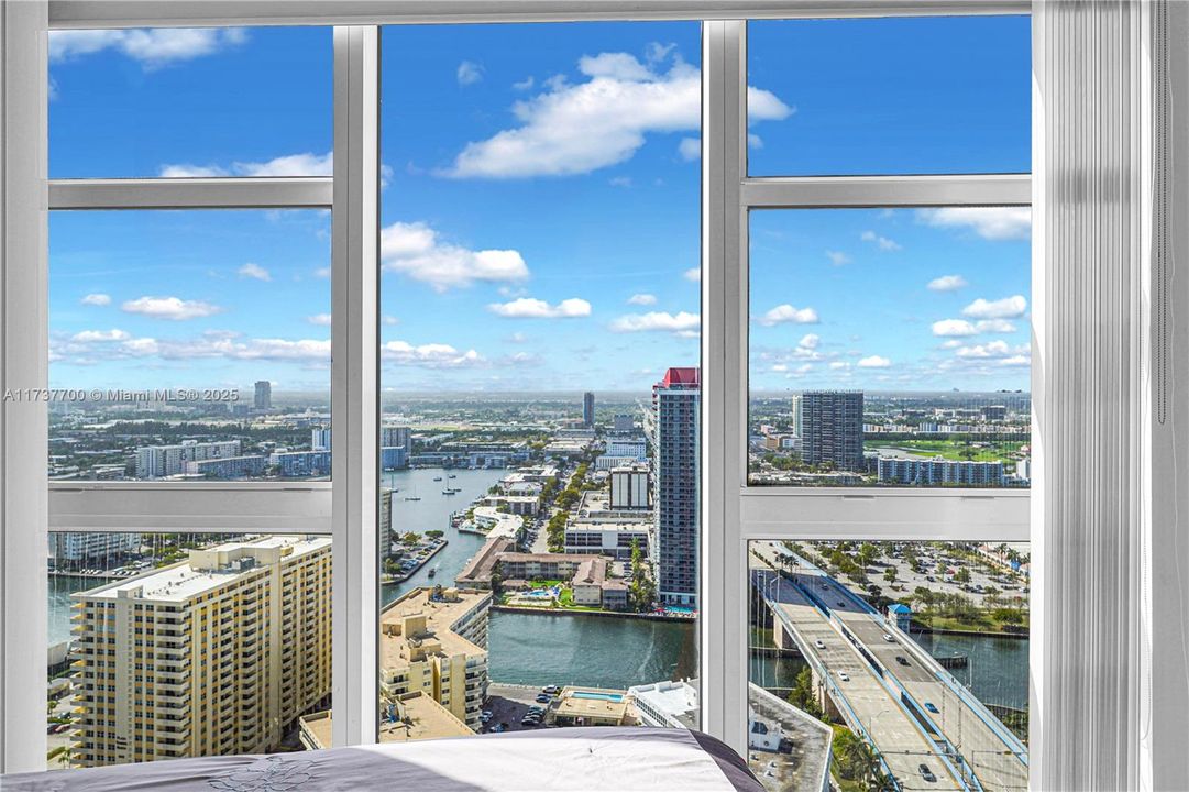 Vendido Recientemente: $1,199,900 (2 camas, 2 baños, 1782 Pies cuadrados)