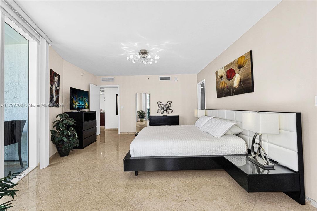 Vendido Recientemente: $1,199,900 (2 camas, 2 baños, 1782 Pies cuadrados)