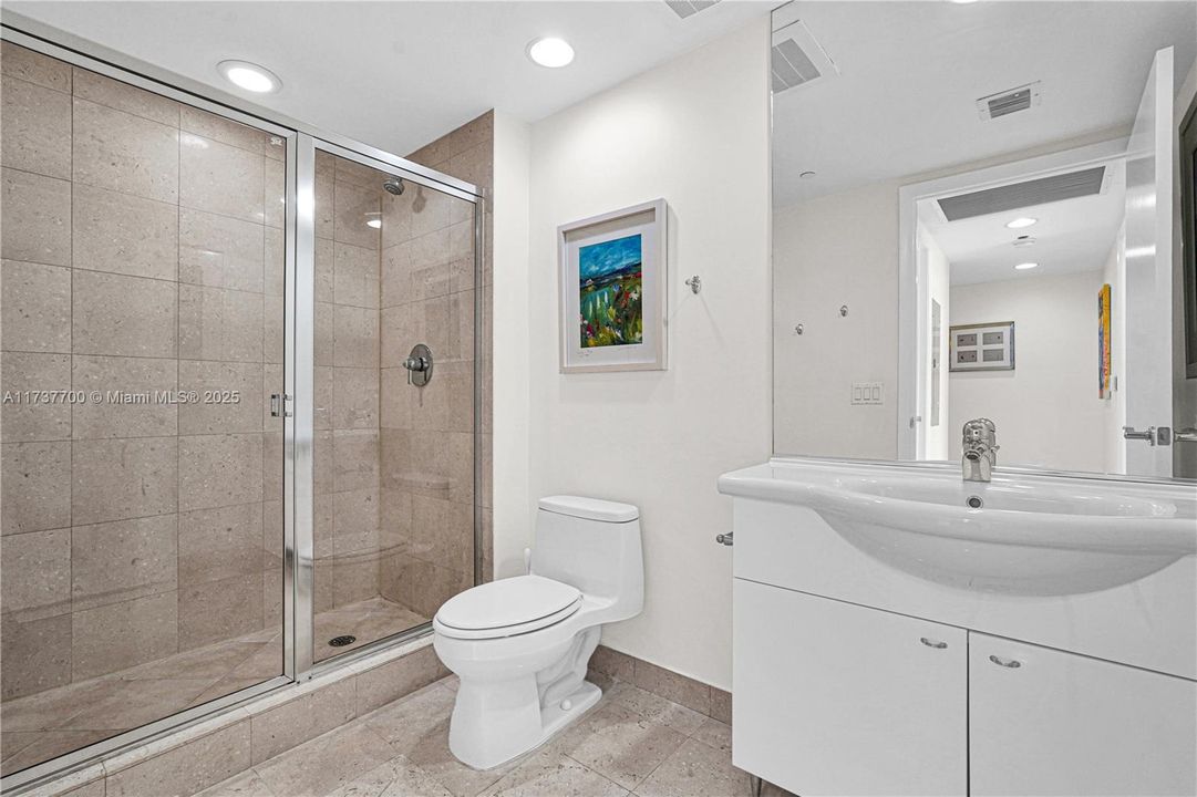 Vendido Recientemente: $1,199,900 (2 camas, 2 baños, 1782 Pies cuadrados)