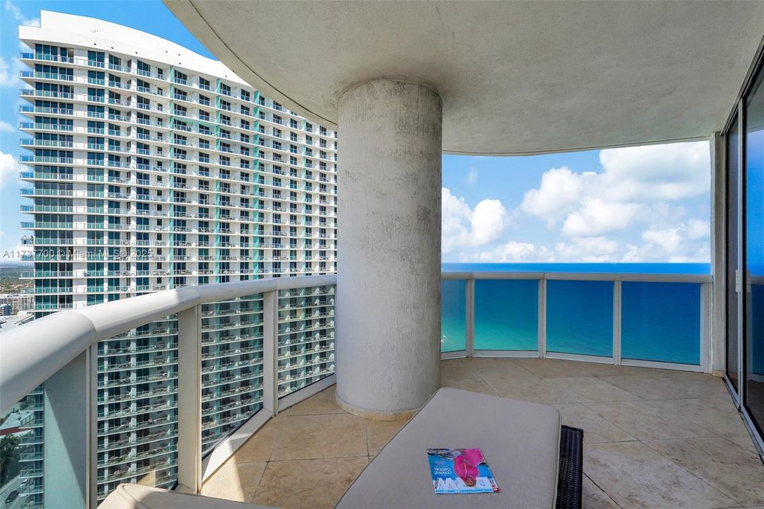 Vendido Recientemente: $1,199,900 (2 camas, 2 baños, 1782 Pies cuadrados)