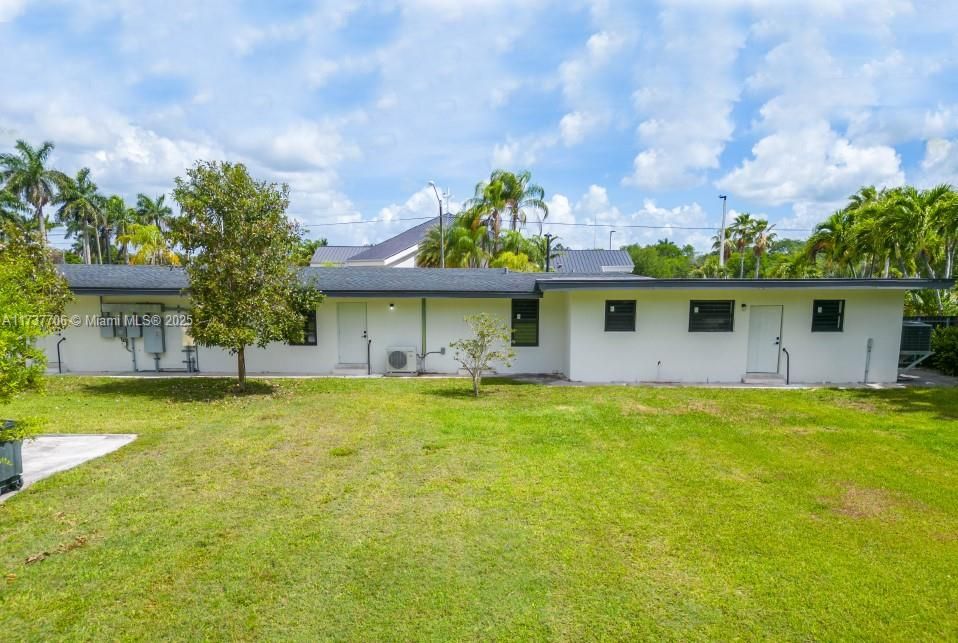 Vendido Recientemente: $1,995,000 (0 camas, 0 baños, 0 Pies cuadrados)