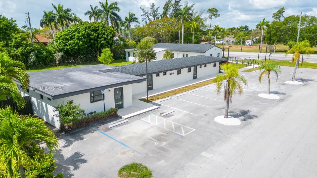 Vendido Recientemente: $1,995,000 (0 camas, 0 baños, 0 Pies cuadrados)