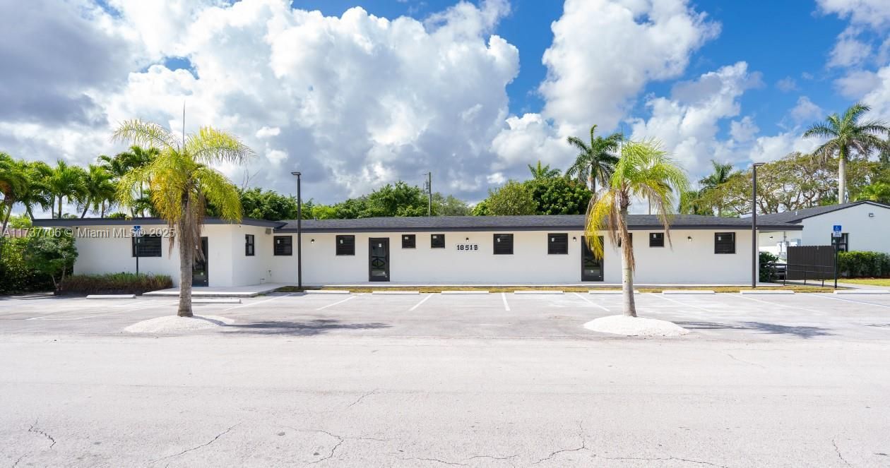 Vendido Recientemente: $1,995,000 (0 camas, 0 baños, 0 Pies cuadrados)