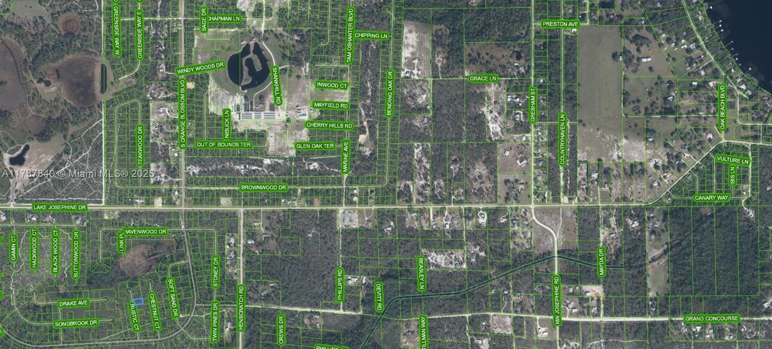 En Venta: $9,900 (0.23 acres)