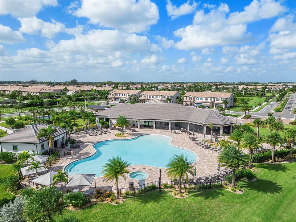 Vendido Recientemente: $548,500 (3 camas, 2 baños, 1911 Pies cuadrados)