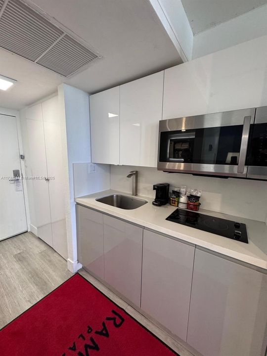 Vendido Recientemente: $119,000 (0 camas, 1 baños, 410 Pies cuadrados)