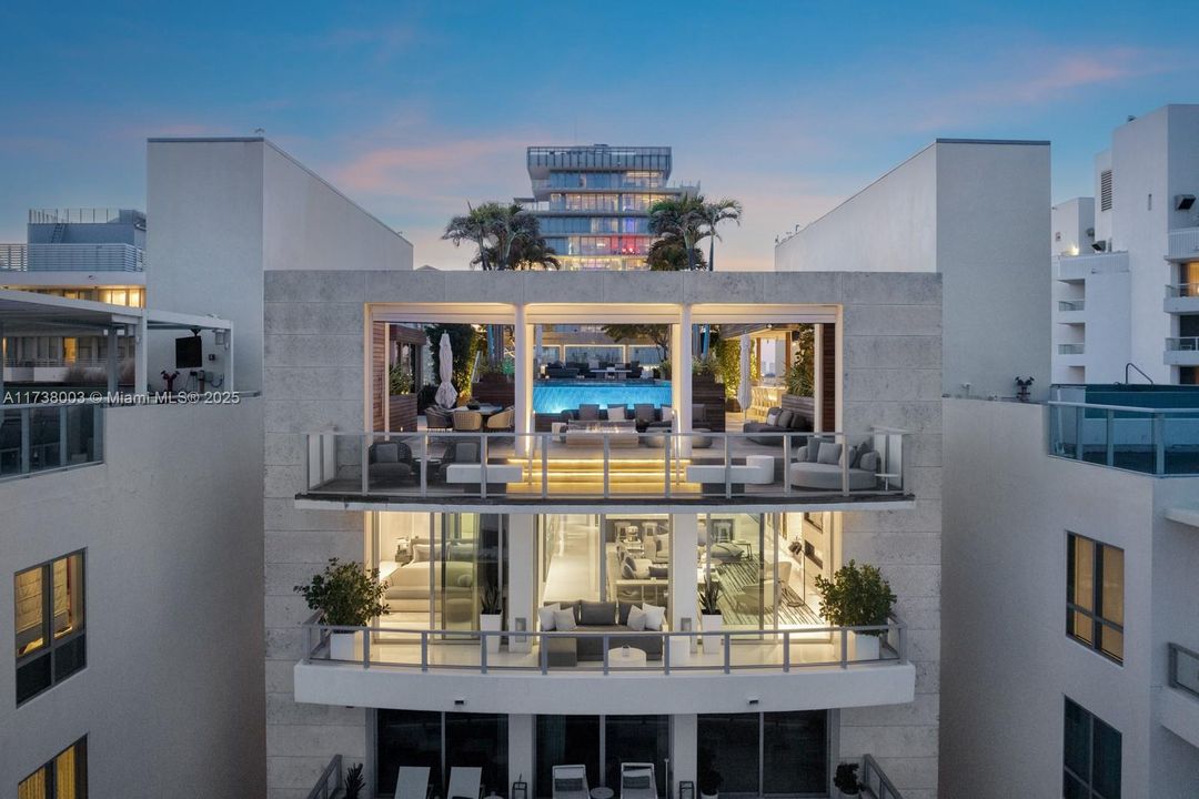 Recently Sold: $26,000,000 (4 beds, 4 baths, 3936 Square Feet)