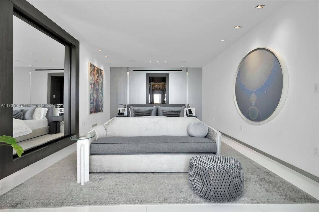 Recently Sold: $26,000,000 (4 beds, 4 baths, 3936 Square Feet)