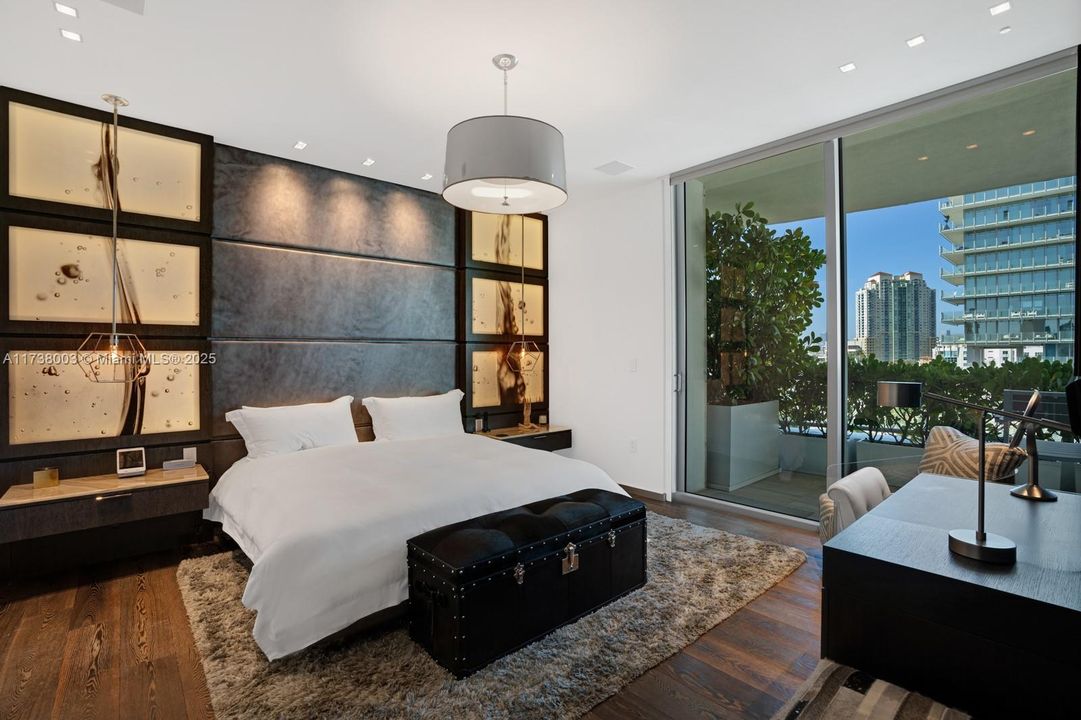 Recently Sold: $26,000,000 (4 beds, 4 baths, 3936 Square Feet)