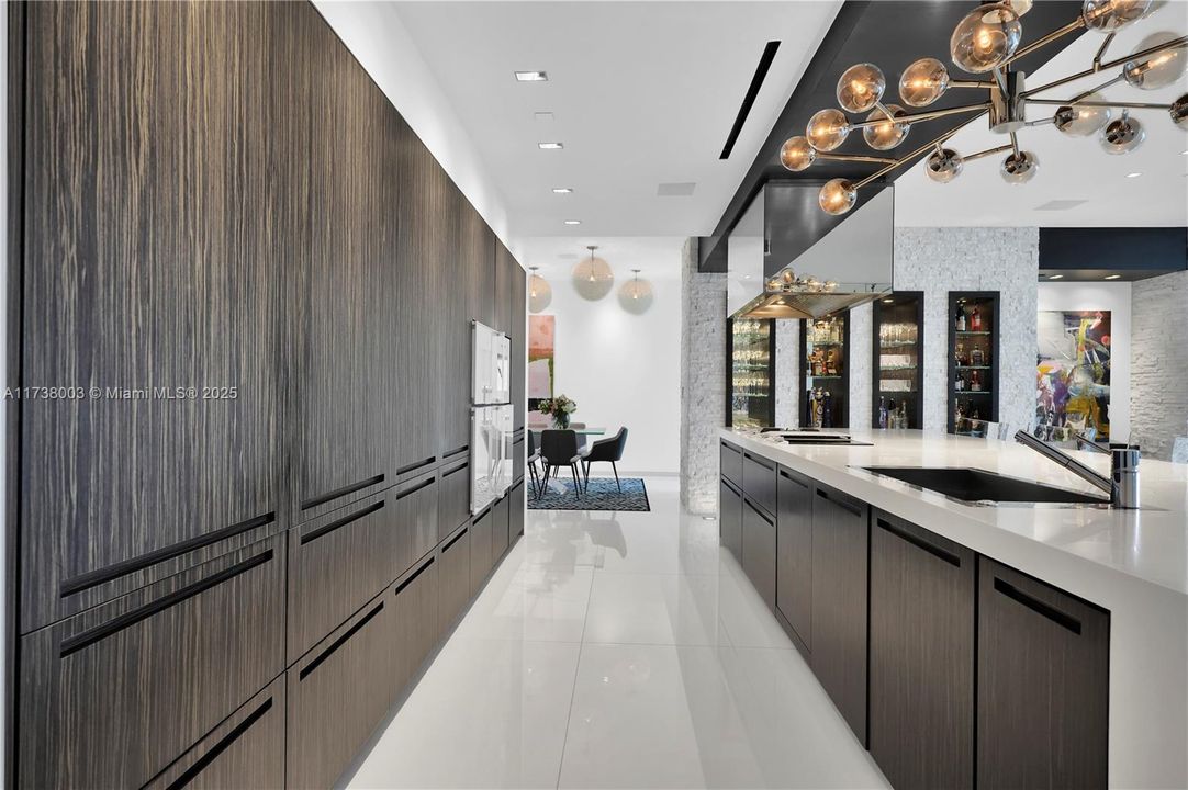 Recently Sold: $26,000,000 (4 beds, 4 baths, 3936 Square Feet)