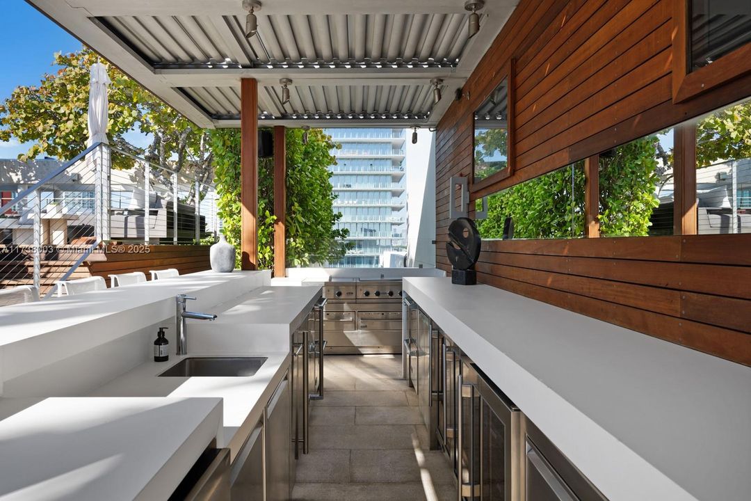 Recently Sold: $26,000,000 (4 beds, 4 baths, 3936 Square Feet)