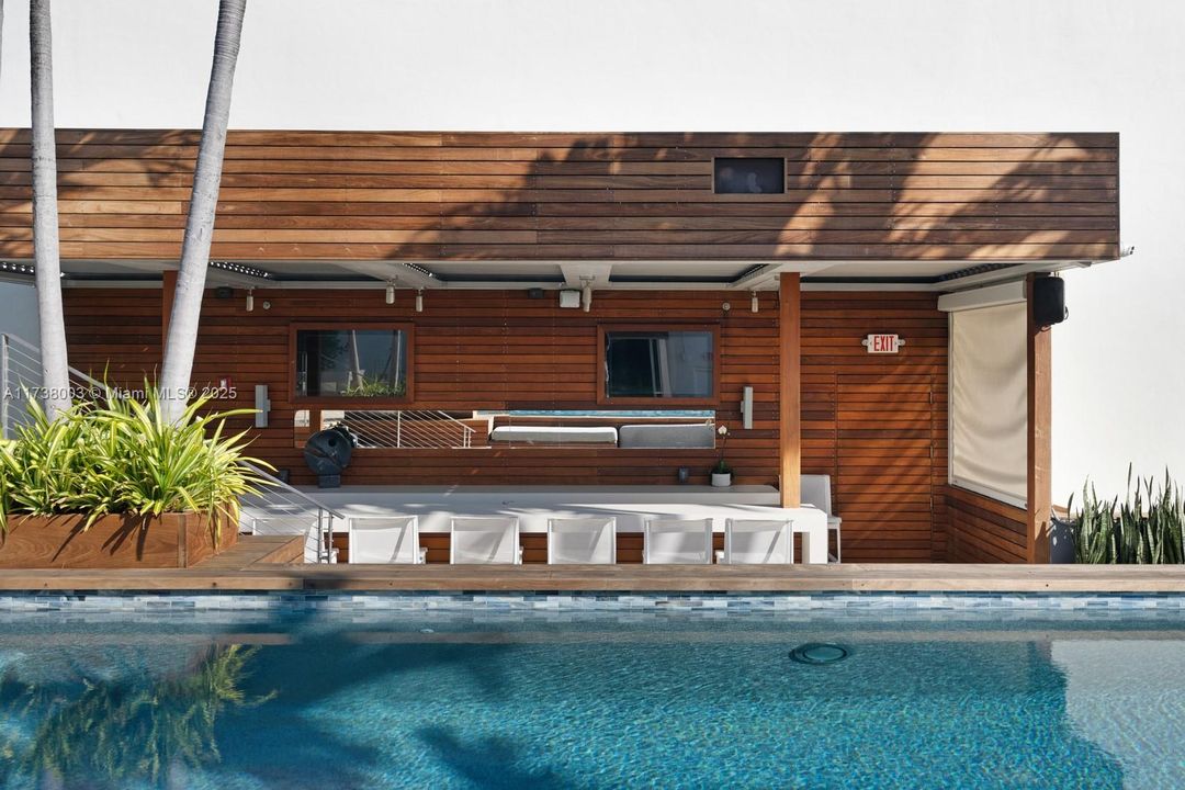 Recently Sold: $26,000,000 (4 beds, 4 baths, 3936 Square Feet)