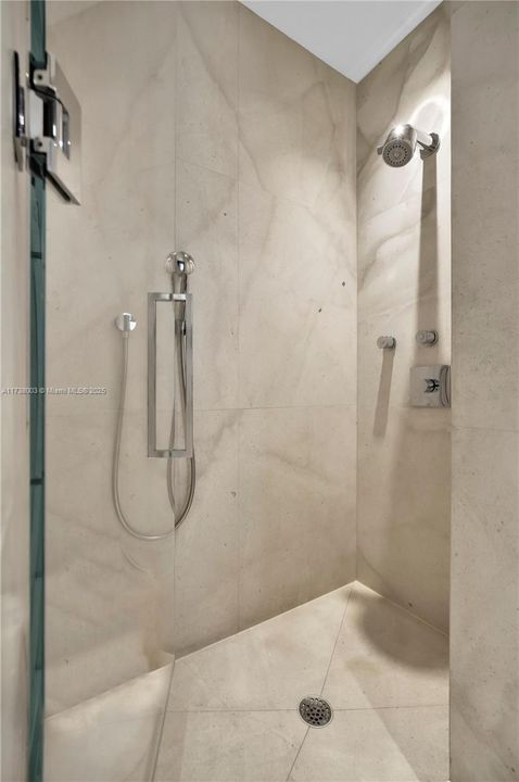 Recently Sold: $26,000,000 (4 beds, 4 baths, 3936 Square Feet)