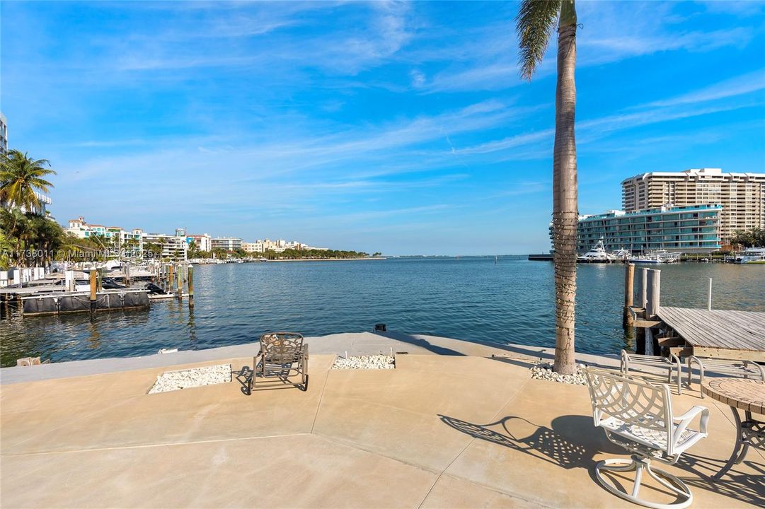 Vendido Recientemente: $10,250,000 (9 camas, 11 baños, 7335 Pies cuadrados)