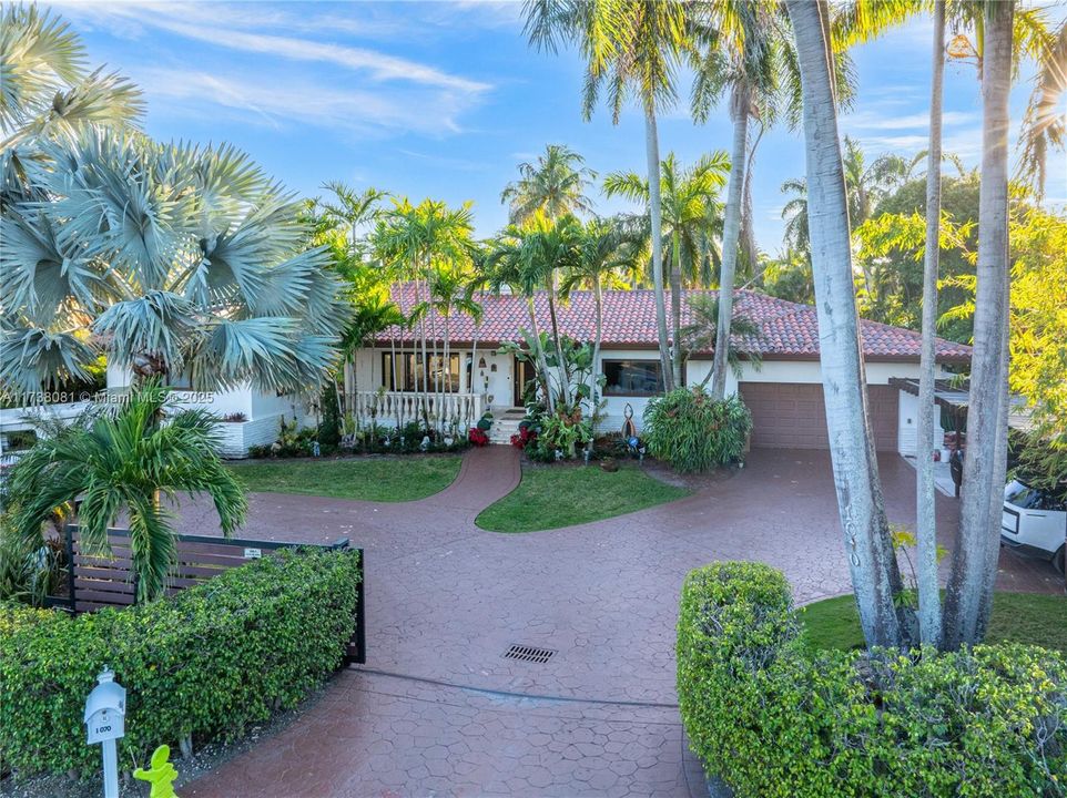 Activo con contrato: $7,500,000 (3 camas, 3 baños, 2860 Pies cuadrados)