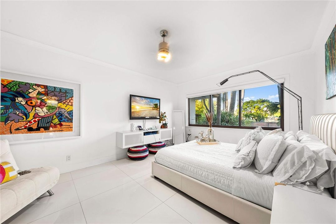 Activo con contrato: $7,500,000 (3 camas, 3 baños, 2860 Pies cuadrados)