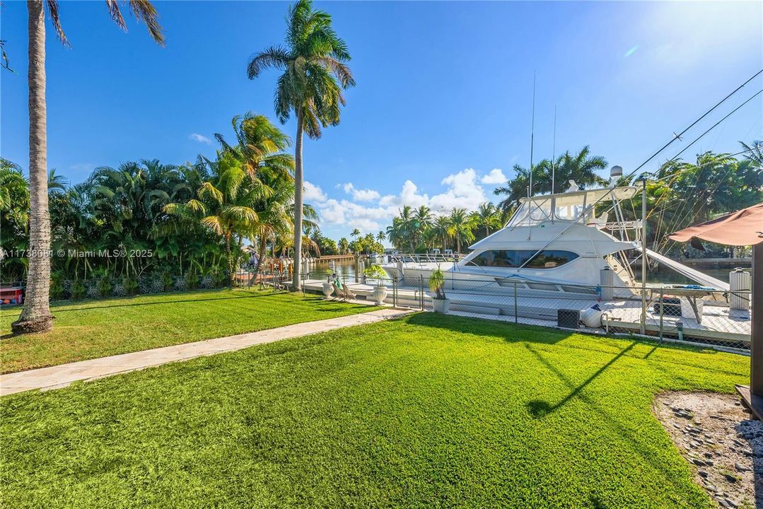 Activo con contrato: $7,500,000 (3 camas, 3 baños, 2860 Pies cuadrados)