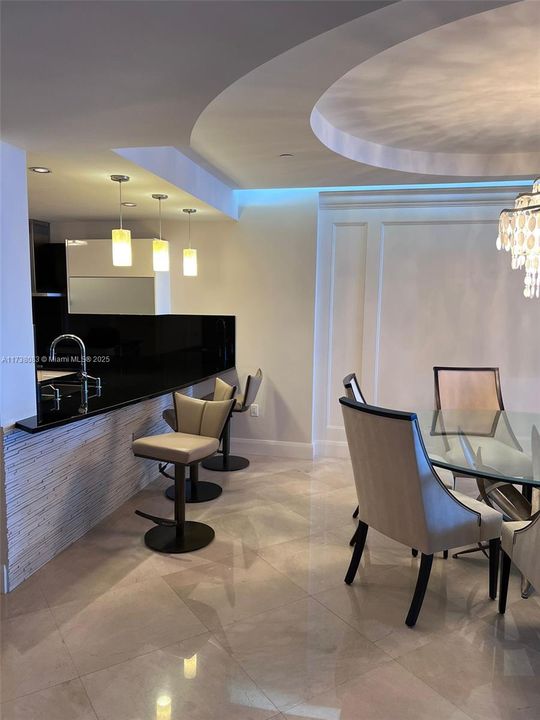 待售: $3,450,000 (3 贝兹, 3 浴室, 1933 平方英尺)