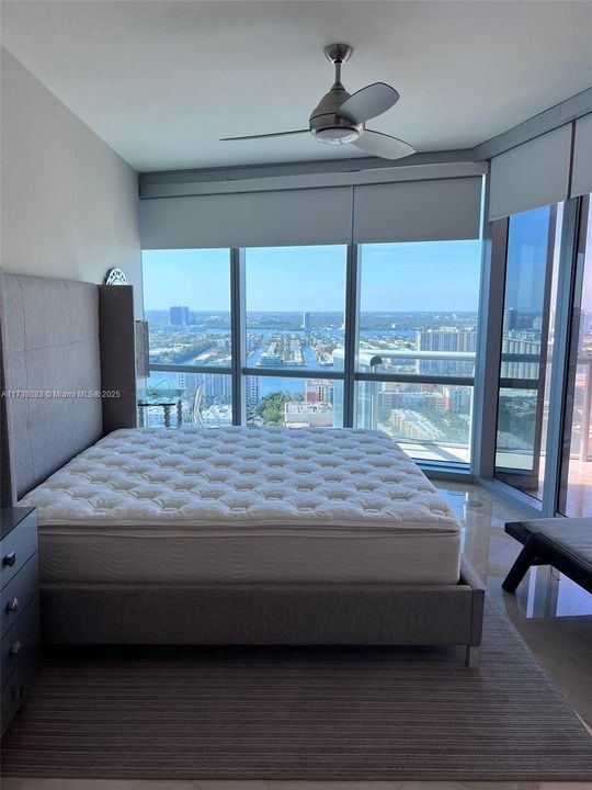 待售: $3,450,000 (3 贝兹, 3 浴室, 1933 平方英尺)