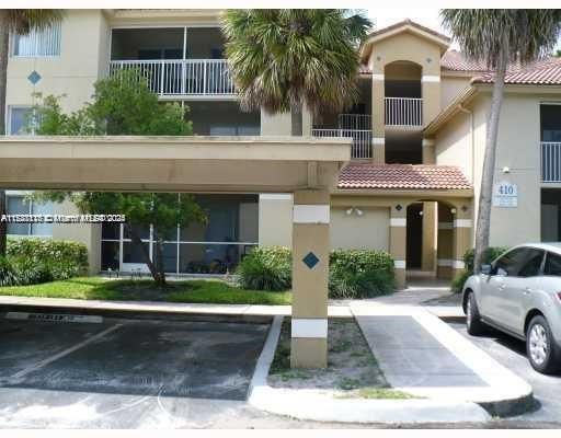 Recently Sold: $215,000 (2 beds, 2 baths, 820 Square Feet)