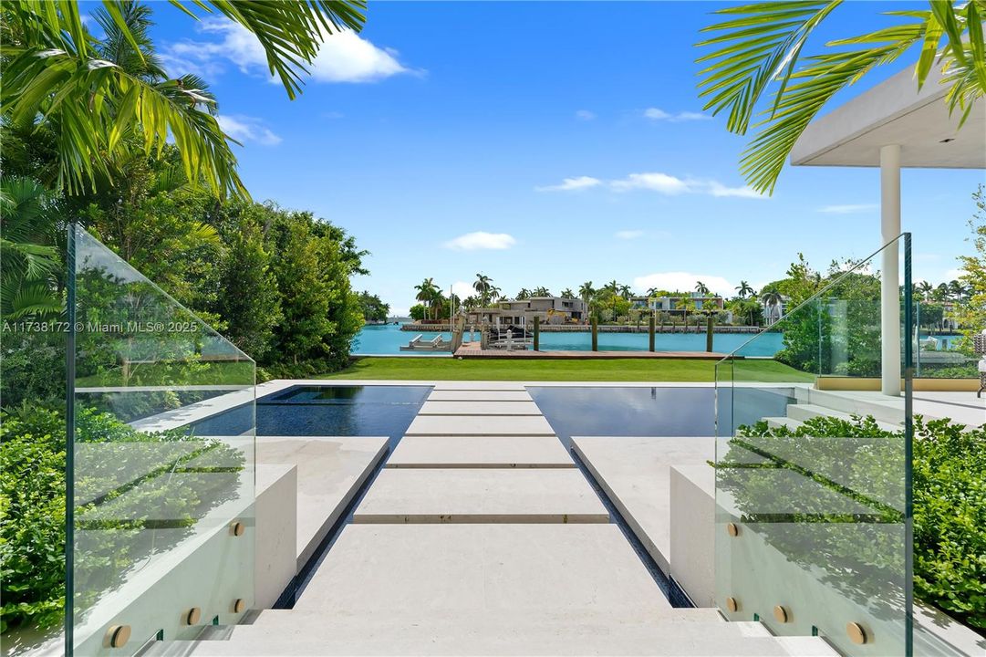 Vendido Recientemente: $34,999,000 (6 camas, 8 baños, 0 Pies cuadrados)