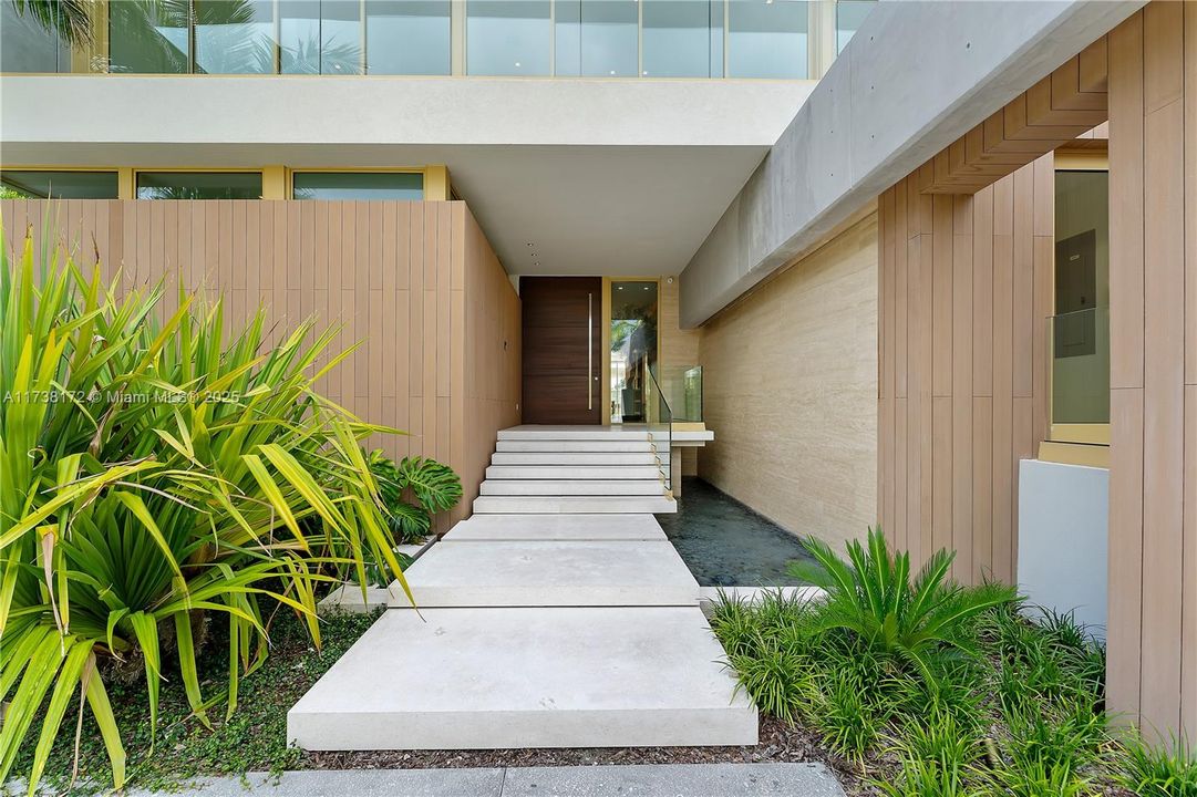 Vendido Recientemente: $34,999,000 (6 camas, 8 baños, 0 Pies cuadrados)