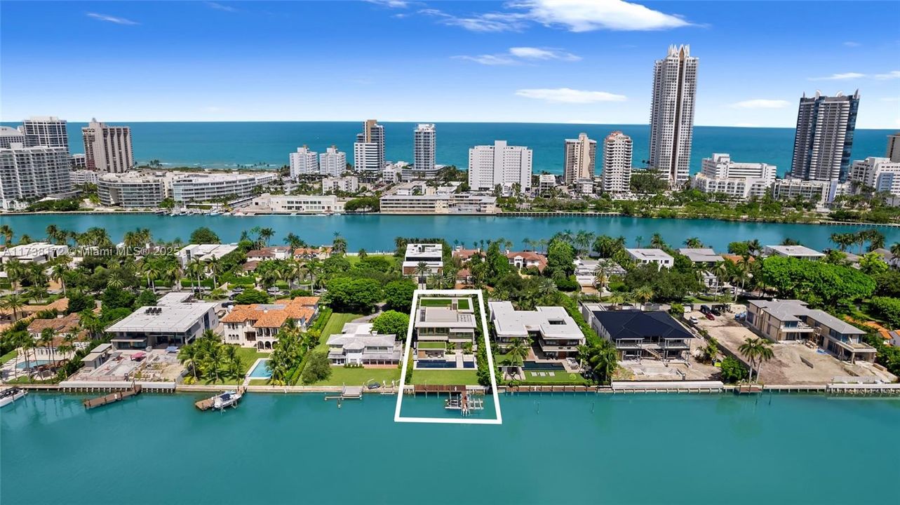 Vendido Recientemente: $34,999,000 (6 camas, 8 baños, 0 Pies cuadrados)