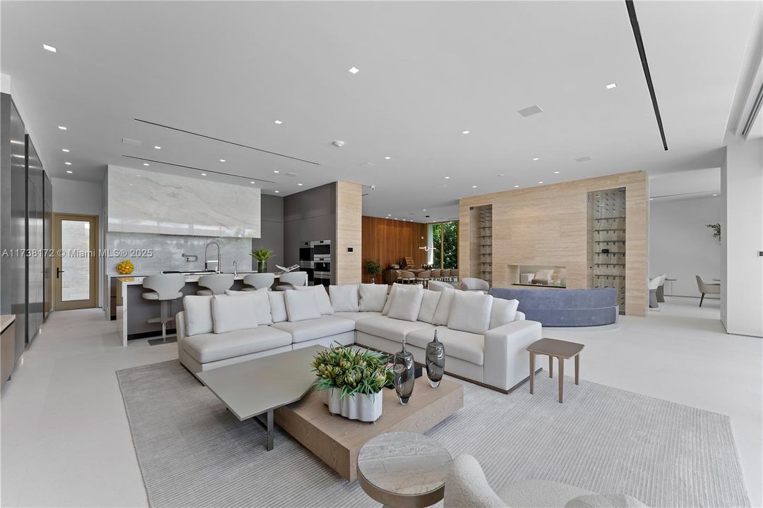 Vendido Recientemente: $34,999,000 (6 camas, 8 baños, 0 Pies cuadrados)