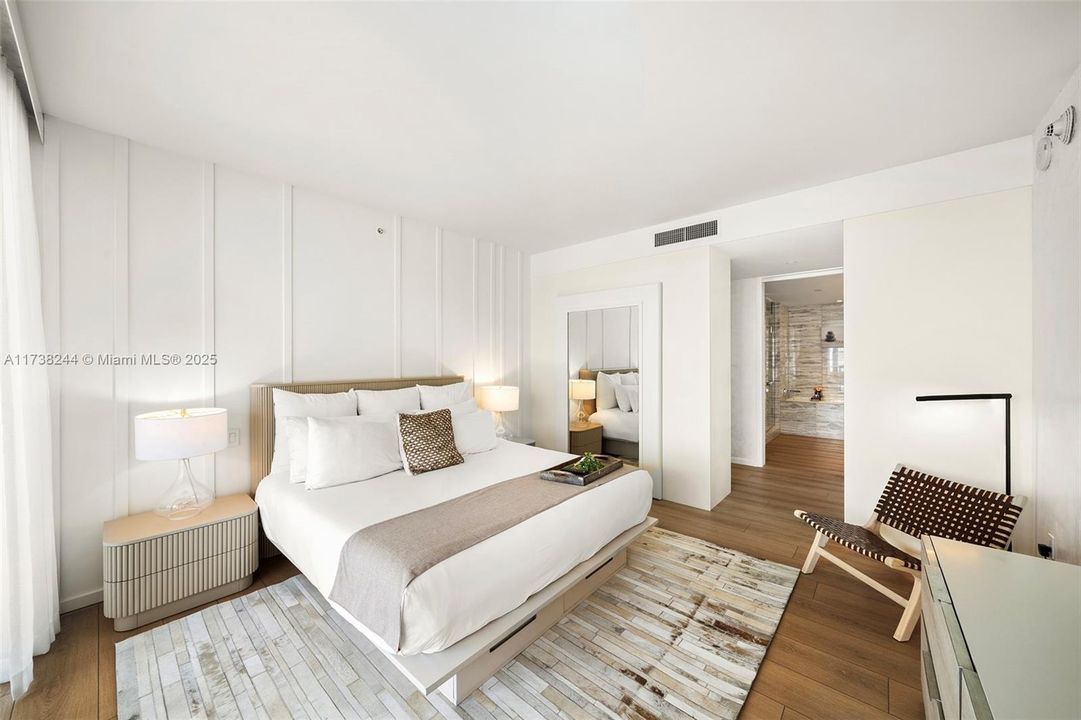 For Sale: $2,650,000 (2 beds, 2 baths, 1287 Square Feet)