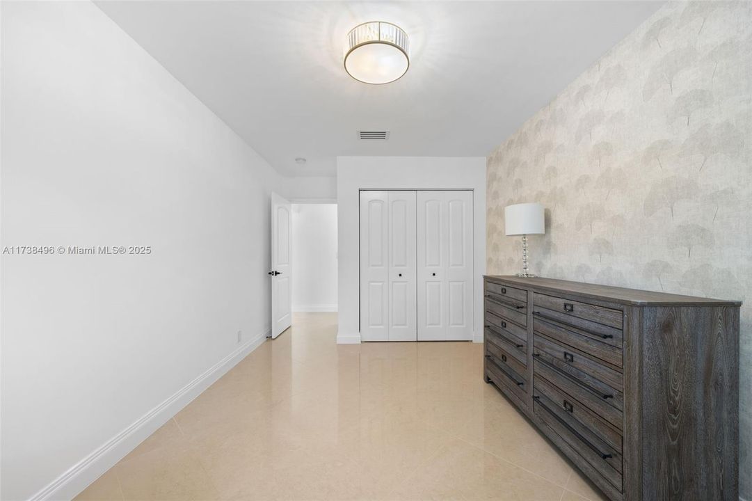 For Sale: $2,999,999 (6 beds, 5 baths, 3990 Square Feet)